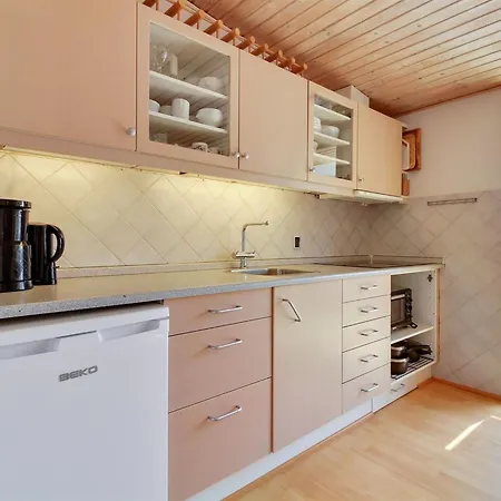 Appartamento Genadij - 1km From The Sea By Interhome *