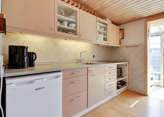 Apartment Genadij - 1km From The Sea By Interhome *